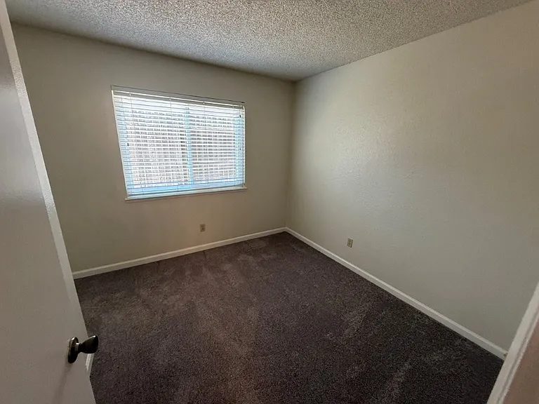 2766 Applewood Dr — Photo 29