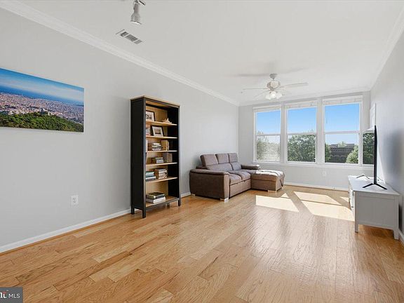 5th image of 12000 Market St APT 386