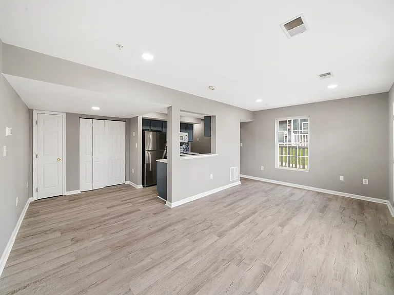 170 N Altamont Ave #170 — Photo 8