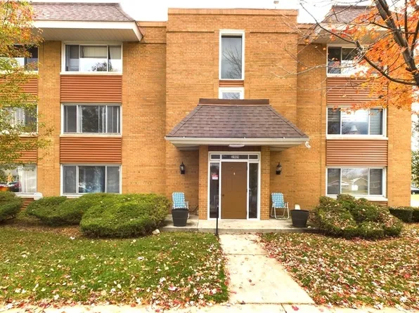 3909 W 123rd St APT 205A, Alsip, IL 60803