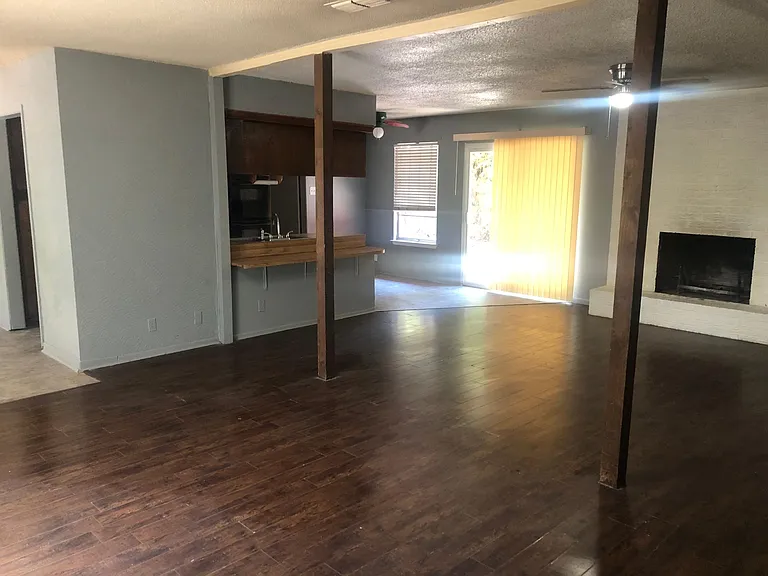 3101 Laguna Dr — Photo 24