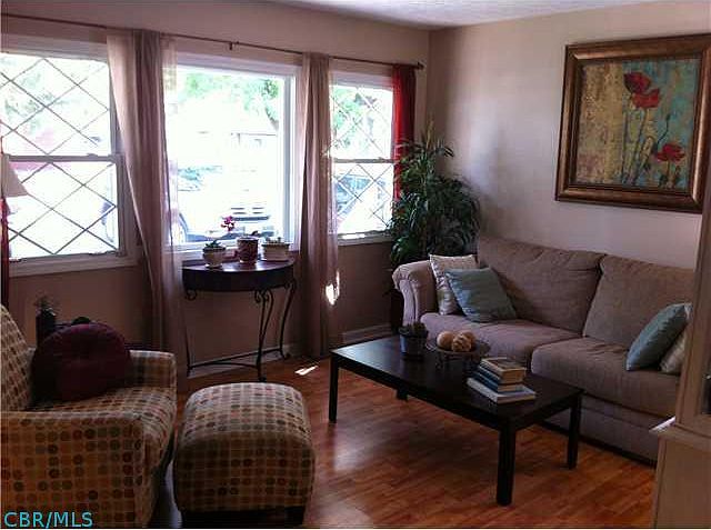 1st image of 4476 Circle Dr