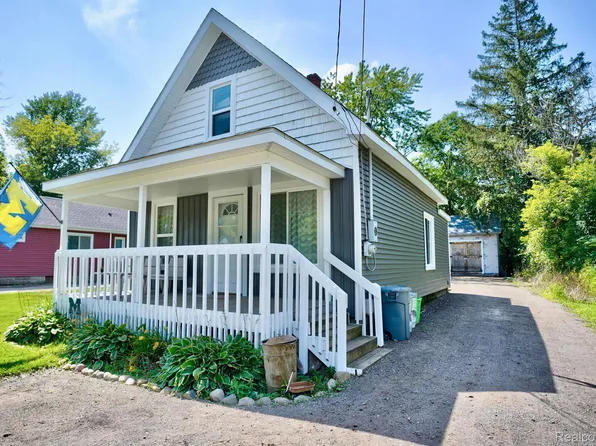 3100 S Term St, Burton, MI 48529