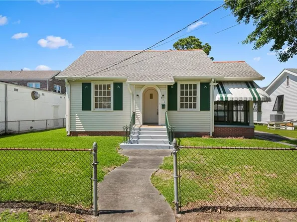 811 Weidman St, Gretna, LA 70053