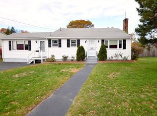 9 Brewster Rd, Randolph, MA 02368