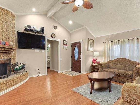 3rd image of 4604 Riverpark Dr
