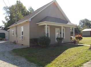 404 N Main St, Fort Branch, IN 47648