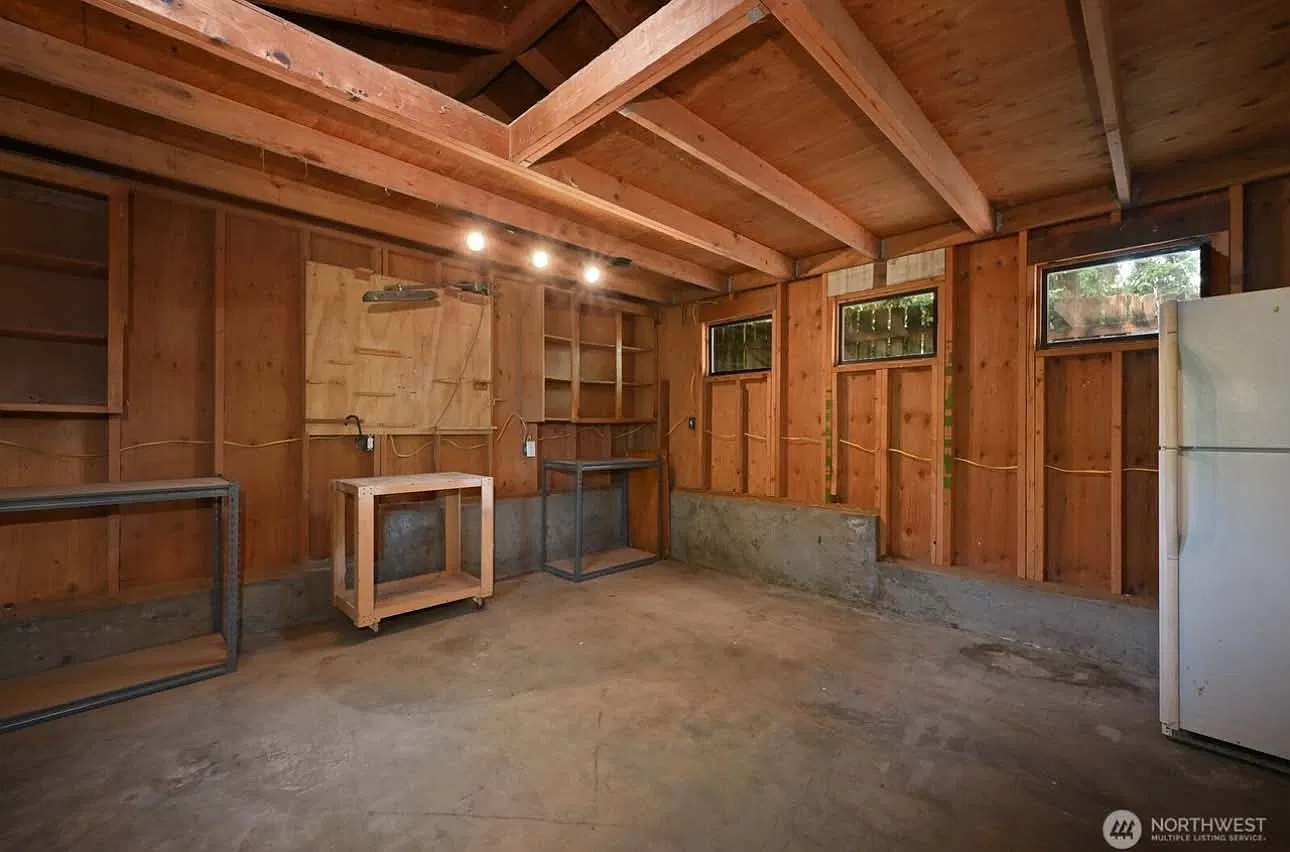 2 bed, 840 sqft, $2,200 — Photo 3