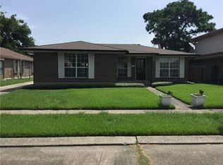 7429 Strathmore Dr, New Orleans, LA 70128