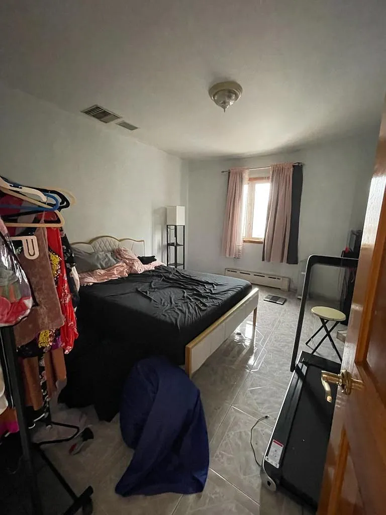 2 bed, 800 sqft, $2,500 — Photo 3