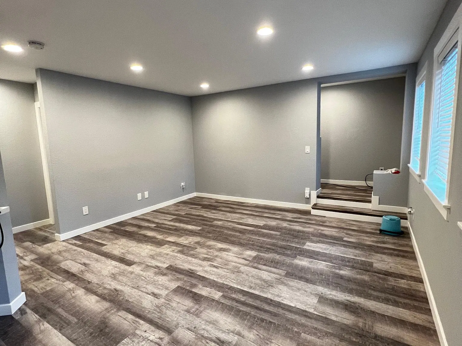 3 bed, 1015 sqft, $2,500 — Photo 4