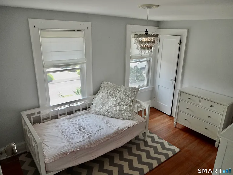 84 Sherman Ct — Photo 25