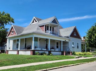 417 N Main St, Bicknell, IN