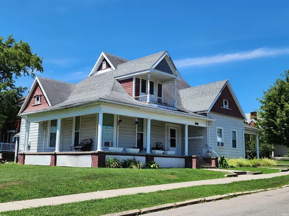 417 N Main St, Bicknell, IN 47512