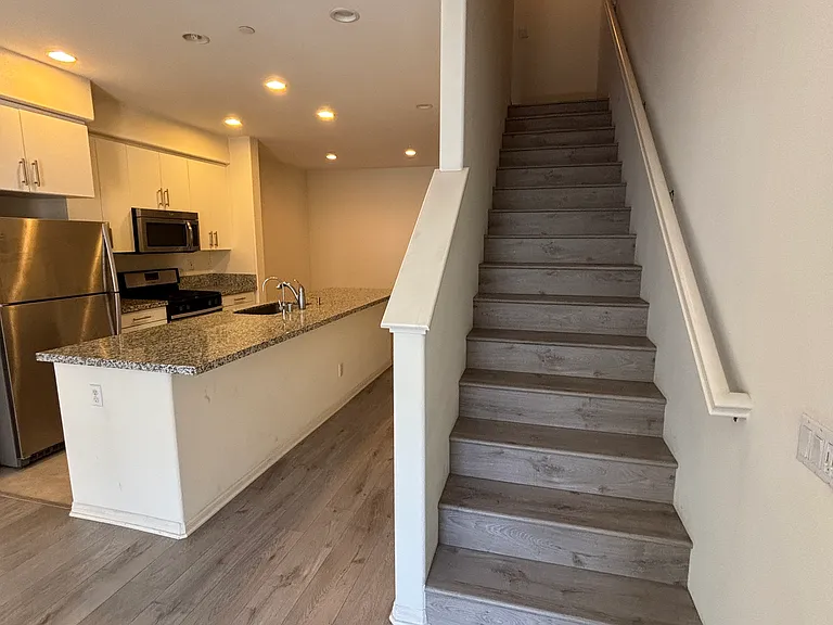 15320 Jasmine Ln #105 — Photo 4