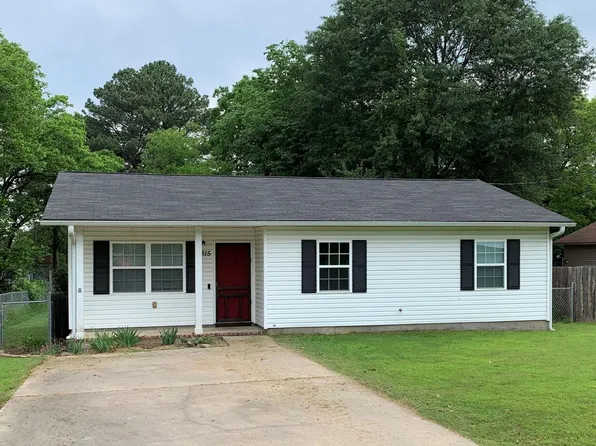 815 E 6th St, Russellville, AR 72801