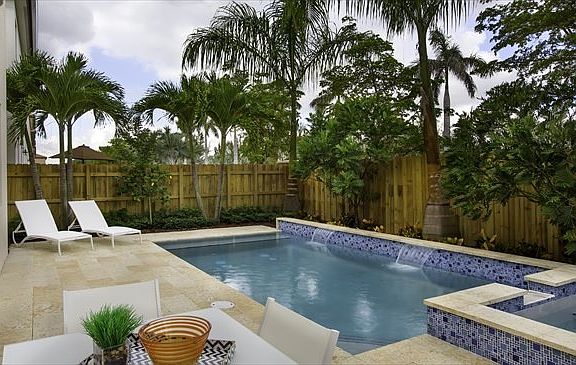 5th image of 8690 NW 101st Pl