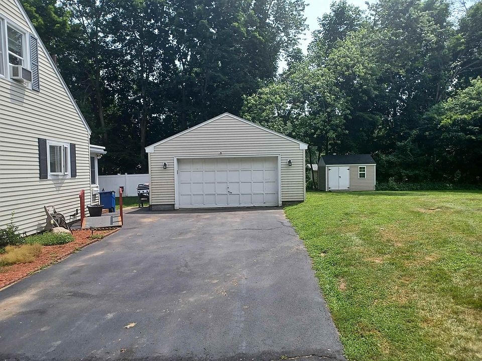 4 Daniel Street, Somersworth, NH 03878 Zillow