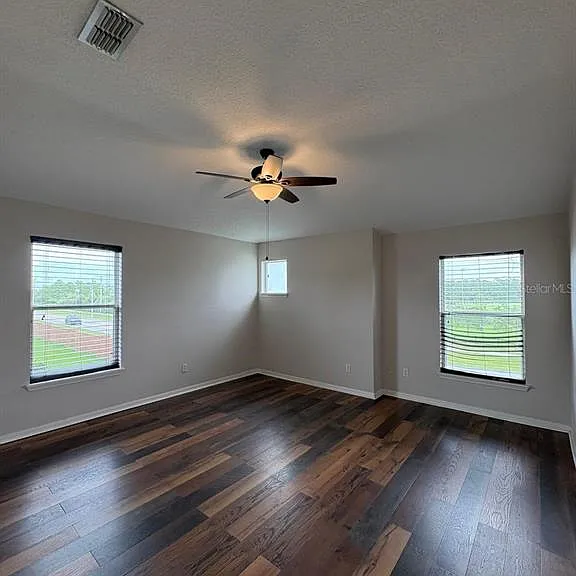 10907 Derringer Dr — Photo 12