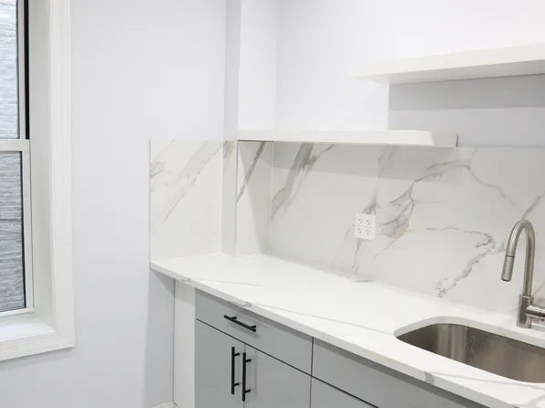 66 Romaine Avenue image 9 of 50