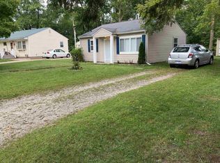 1404 Warwick Dr, Lansing, MI 48910