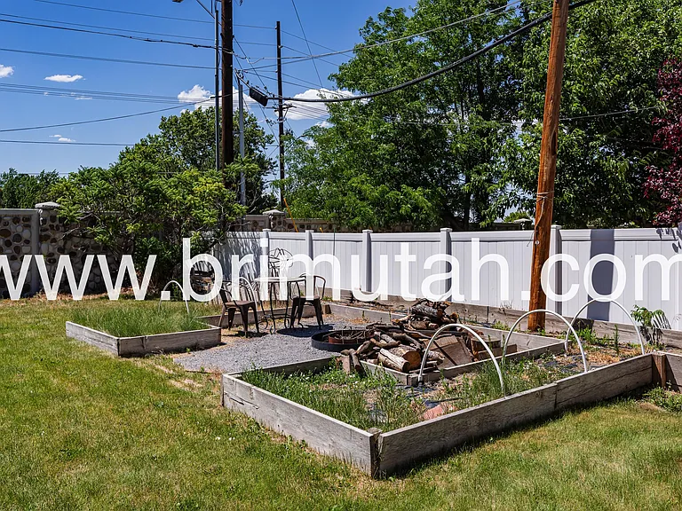 1313 E 8425 S — Photo 21