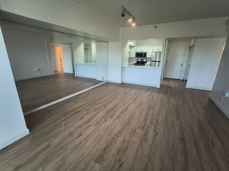 6363 Christie Ave #324 — Photo 13