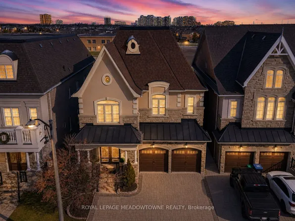 5221 Adobe Ct, Mississauga, ON L5M 0K8