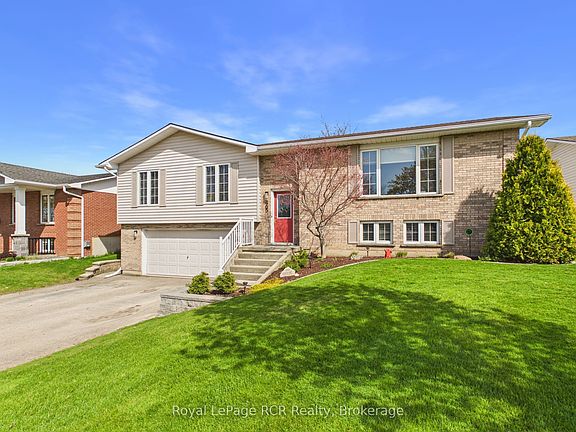 2nd image of 465 Grandview Rd