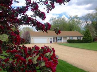 534 Palmyra Rd, Dixon, IL 61021