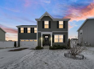 713 Wild Prairie Pointe, Hampshire, IL 60140