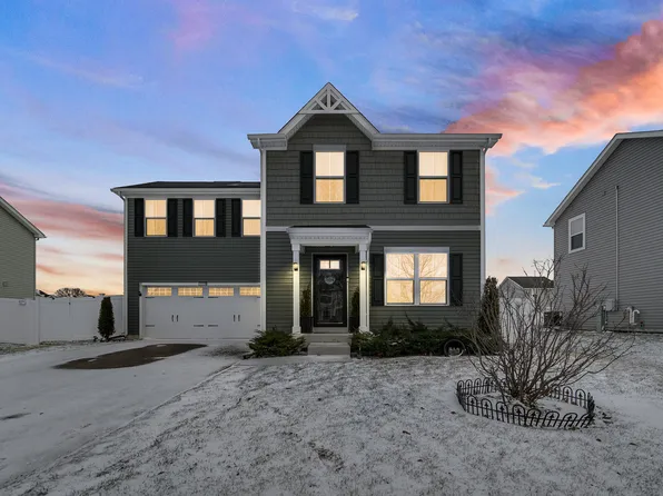 713 Wild Prairie Pointe, Hampshire, IL 60140