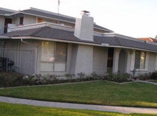 422 Nobel Ave APT B, Santa Ana, CA 92707