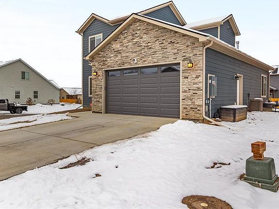 3rd image of 1501 Weminuche Avenue