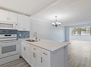 3110 Holiday Springs Blvd APT 102, Margate, FL 33063