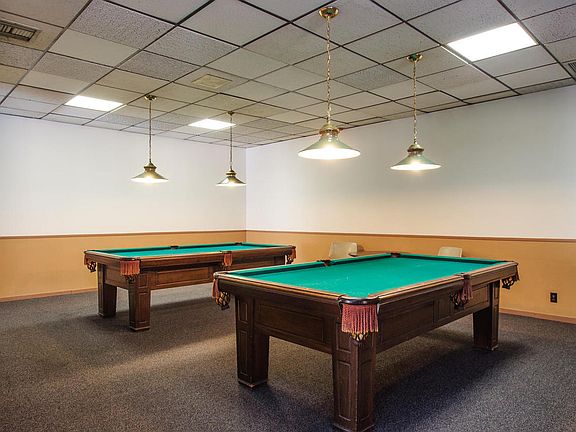 4th image of 1605 Hotel Cir S #106