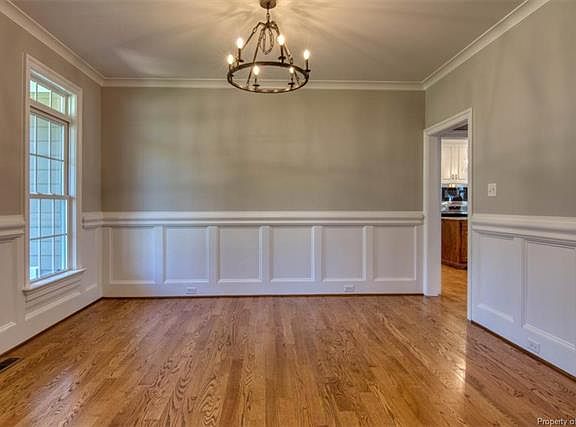 5th image of 1681 Centennial Dr