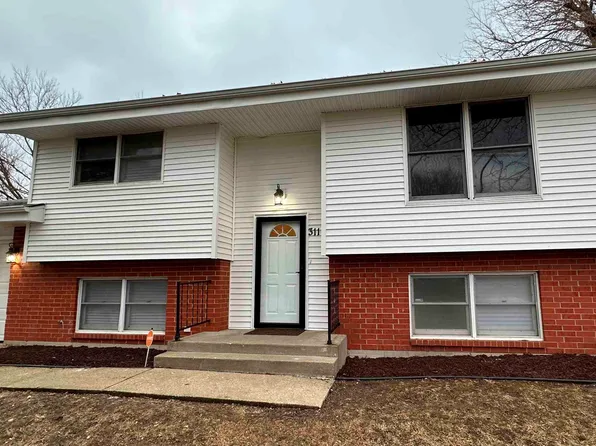 3110 Edelweiss Rd, Rockford, IL 61109