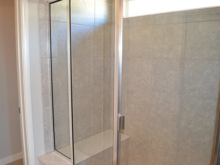 5090 Royal Springs Dr — Photo 7