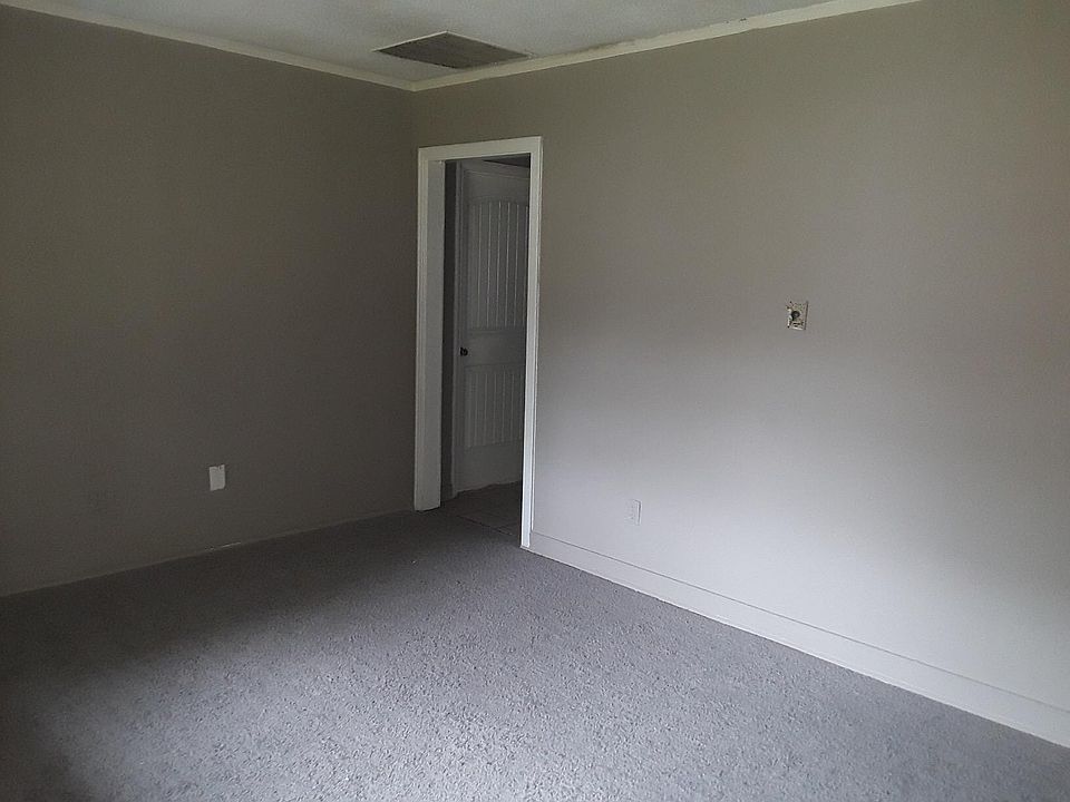 2nd image of 1911 Sierra St