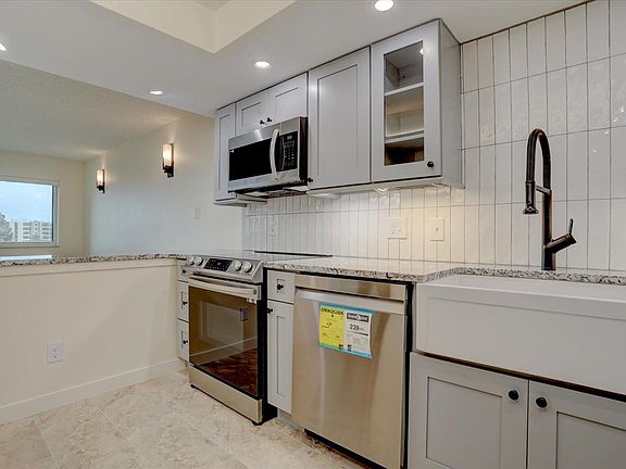 Huge farmhouse sink