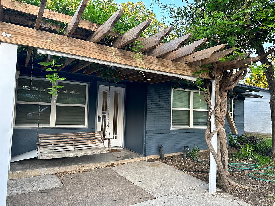 1st image of 1705 Emerald St