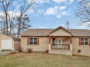 125 Catoosa Canyon Dr, Crossville, TN 38571