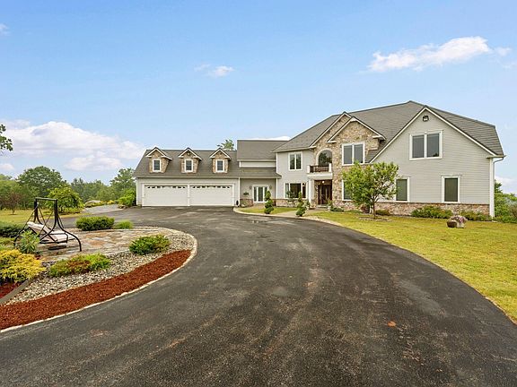 2nd image of 129 North Road