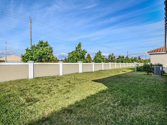 5th image of 13150 Green Violet Dr