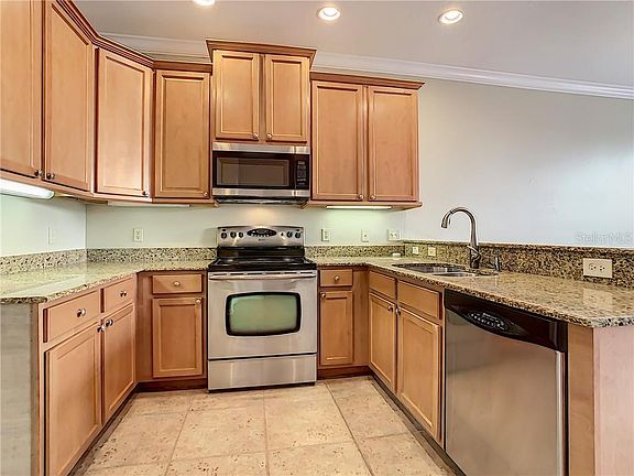 3rd image of 514 S Orleans Ave Unit 2