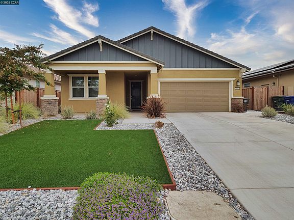 3rd image of 551 Pino Ln
