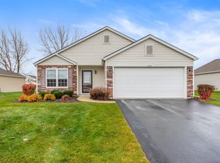 515 E 117th Pl, Crown Point, IN 46307