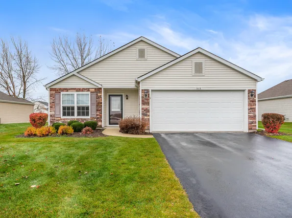 515 E 117th Pl, Crown Point, IN 46307
