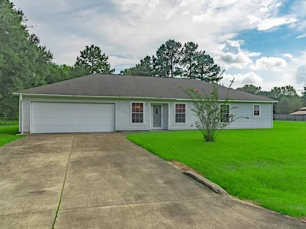 3103 Landmor Dr, Slaughter, LA 70777